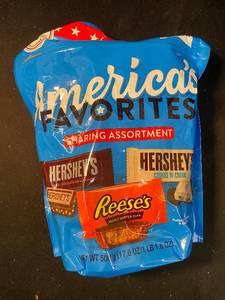 lot 86 image: A2 - Americas Favorites Chocolate Assortment - 17.6 oz