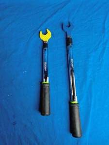 lot 20 image: Belknap Preset Torque Wrenches