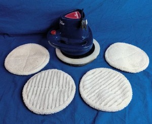 lot 30 image: Chamberlain Waxmaster 900Orbital Polisher Waxer 9