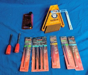 lot 33 image: Tool lot - Feather-loc Fl100, Scroll saw blades, and more