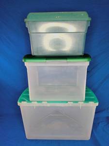 lot 73 image: 3 Storage Containers