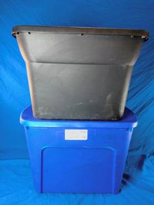 lot 76 image: 2 Storage Containers