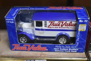 lot 23 image: Die Cast Metal Bank