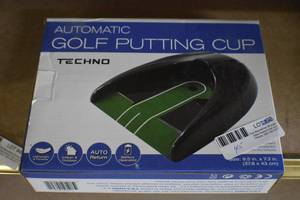 lot 45 image: Golf Putting Cup