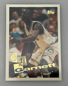 lot 17 image: 1996 TOPPS # 237 Kevin Garnett Rookie Card