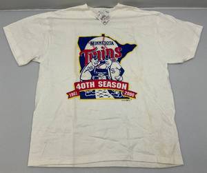 lot 149 image: Vintage Twins Logo T-Shirt With Original Tags Size Large