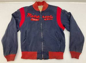 lot 152 image: Very Old Land-And-Lakes Sportswear Minnesota Twins Childrens Jacket M