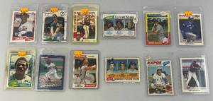 lot 161 image: Misc. Vintage Baseball Cards Including Sammy Sosa & More (In Protective Sleeves)