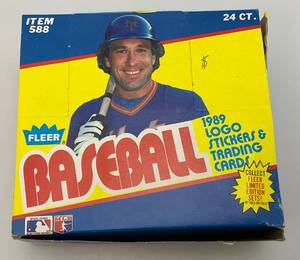 lot 213 image: 1989 Fleer Baseball Cards (New Old Stock)