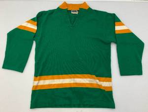 lot 255 image: 1950s - 60s Franklin Brand Youth Hockey Sweater Size Youth Med. North Stars Colors