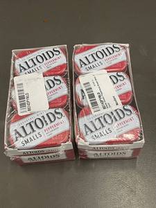 lot 430 image: Set of 18 Altoids Smalls Peppermint Breath Mints Tins