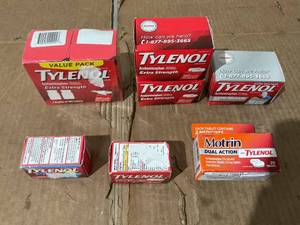 lot 257 image: LOT OF 7 Miscellaneous TYLENOL