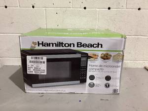 lot 484 image: Hamilton Beach 0.9 Cu ft Countertop Microwave Oven, 900 Watts, Stainless Steel, New