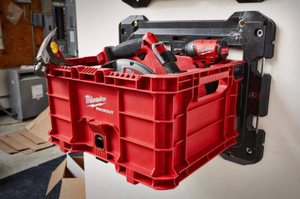 lot 118 image: Milwaukee PACKOUT Crate 48-22-8440