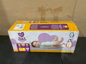 lot 713 image: Parents Choice Dry & Gentle Diapers Size 1, 162 Count