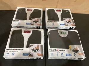 lot 581 image: LOT OF 4 Health O Meter Digital Scales