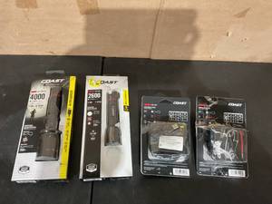 lot 557 image: LOT OF 4 Miscellaneous Coast Flashlight