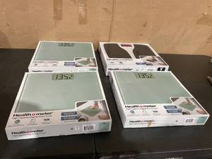lot 586 image: LOT OF 4 Health O Meter Digital Scales