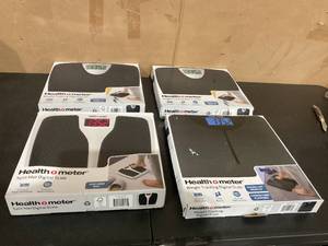 lot 587 image: LOT OF 4 Health O Meter Digital Scales
