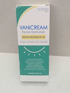 lot 21 image: Vanicream Facial Moisturizer SPF 30 Mineral Sunscreen - 2.5 oz