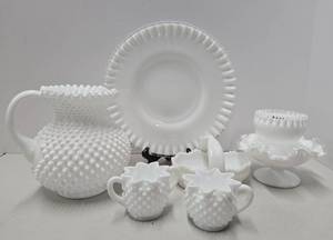 lot 42 image: Nice Group of Vintage Fenton Hobnail etc WhiteMilk Glass