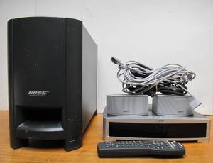 lot 82 image: Excellent Working BOSE Model AV3-2-1 II Stereo & Speaker System Media Center