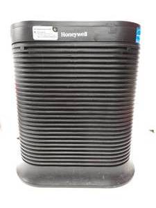 lot 88 image: Working HONEYWELL Air Purifier