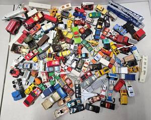 lot 97 image: Large Lot of Vintage Diecast Cars