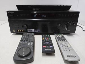 lot 122 image: Working SOLY Stereo Receiver & Blu-Ray Player wRemotes