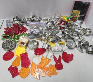 lot 123 image: Large Estate Lot of Cookie Cutters etc