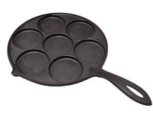 lot 146 image: JOTUL Norway Cast Iron Norwegian Plett Pan