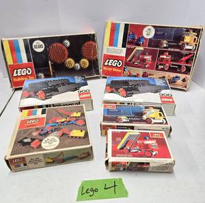 lot 139 image: Estate Lot Tote Full of Vintage etc LEGO Sets #4