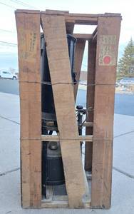 Antique 1920's Cast Iron Windsor No. 460 Water heater- New in Original Shipping Crate!!