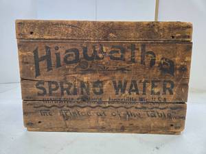 lot 215 image: Nice Old Antique HIAWATHA Spring Water Advertising Crate