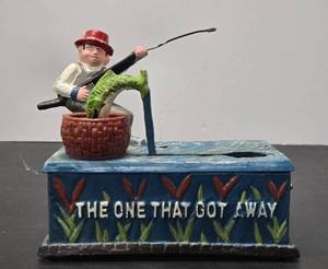 lot 237 image: Working Antique Style Cast Iron Mechanical Fishing Coin Bank - The One That Got Away