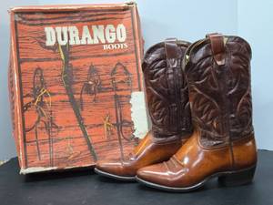 lot 238 image: Great Looking Pair of Vintage Leather DURANGO Cowboy Boots wOriginal Box - Size 9.5M