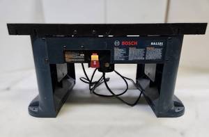 lot 242 image: Working BOSCH Model RA1181 Router Table