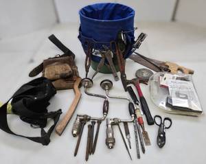 lot 246 image: Tool Carrier Bucket Full of Tools