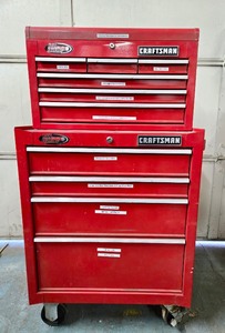 Excellent CRAFTSMAN Rolling Tool Chest FULL of Good Tools