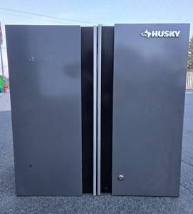 lot 283 image: HUSKY Metal Garage Tool Chest