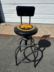 lot 301 image: Nothern Tool Swivel Work Stool  Chair