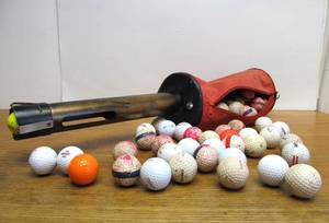 lot 249 image: Vintage Golf Ball Shag Bag With Golf Balls