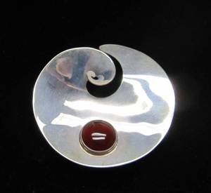 lot 17 image: Larger Vintage Modernist TAXCO Sterling Silver Brooch Pendant wInset Red Gemstone