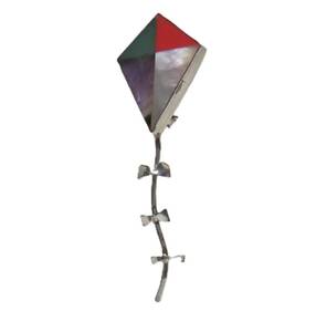lot 52 image: Signed Vintage Inset Gemstone Kite Brooch by Great Falls Metal Works