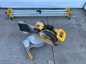 lot 6 image: Used DeWalt DW708 12 Sliding Compound Miter Saw with Stand