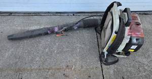 lot 28 image: Used STIHL BR420C Magnum Backpack Leaf Blower