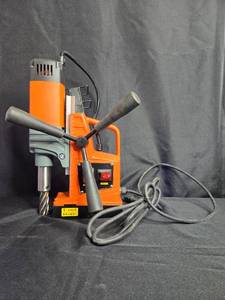 lot 30 image: Vevor Magnetic Base Drill Press - Model 880A, 13000N