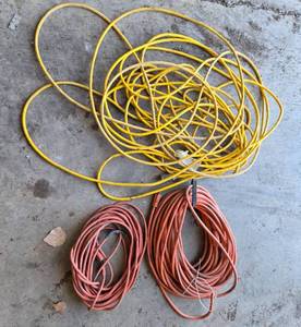 lot 31 image: Set of 3 Extension Cords in Various Lengths