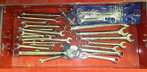 lot 52 image: Extensive Collection of Mixed Brand Wrenches