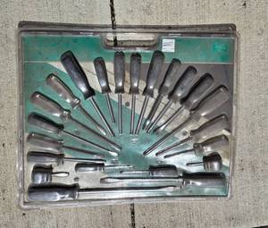 lot 62 image: Northern Industrial Screwdriver Set